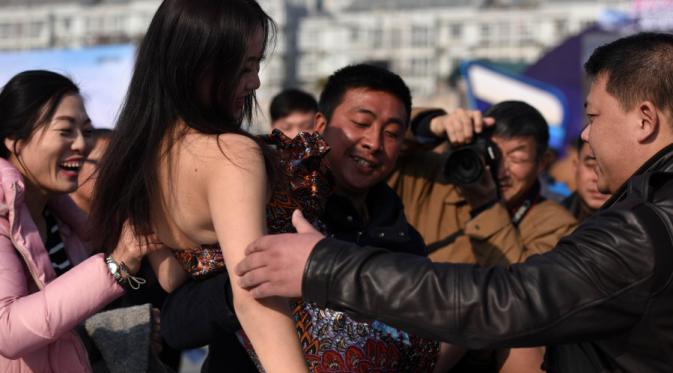 Menangkan Kejuaraan, Jiang Qing Punya Payudara Terindah di Cina | via: news.163.com