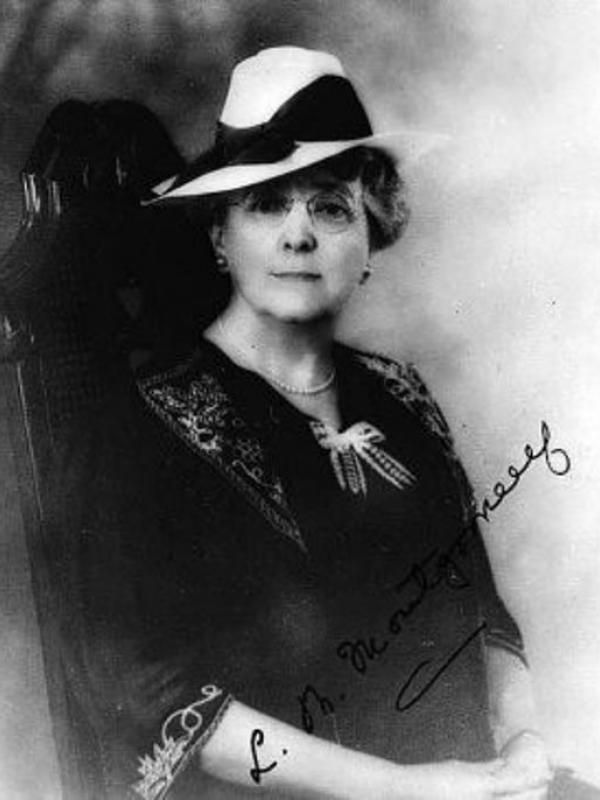 Lucy Maud Montgomery. | via: thestar.com