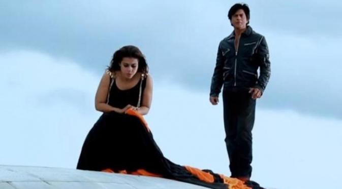 Shah Rukh Khan dan Kajol lakukan syuting videoklip `Gerua` di tengah salju [foto: healthyceleb]