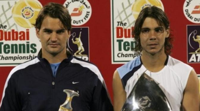 Rafael Nadal berhasil menghentikan rekor 56 kemenangan beruntun Roger Federer di lapangan keras. (Sportskeeda.com).