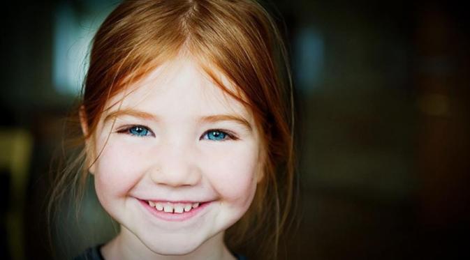 9 foto bocah tersenyum bikin kamu ingin jadi kecil lagi | Via: brightside.me