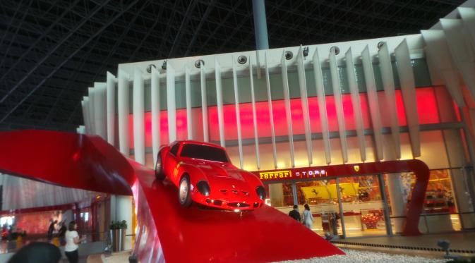 Ferrari World (Liputan6.com/Jonathan Pandapotan)