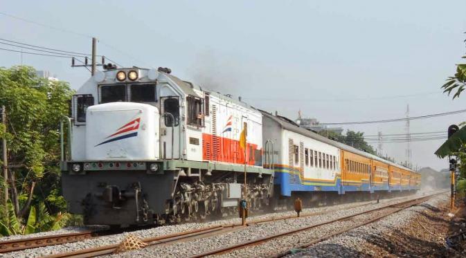 Sambut Natal, Pesan Tiket Kereta Api Sepekan Sebelum Berangkat | via: railway.web.id