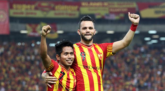 Andik Vermansah (kiri) dan Paulo Rangel, berjuang mengantarkan Selangor FA juara Piala Malaysia 2015. (The Rakyat Post)