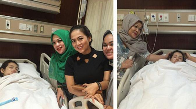 Istri Denny Cagur, Shanty Widiastuti menjenguk istri Pasha Ungu, Adelia Wilhelmina yang baru saja melahirkan. (Instagram @shantydenny))
