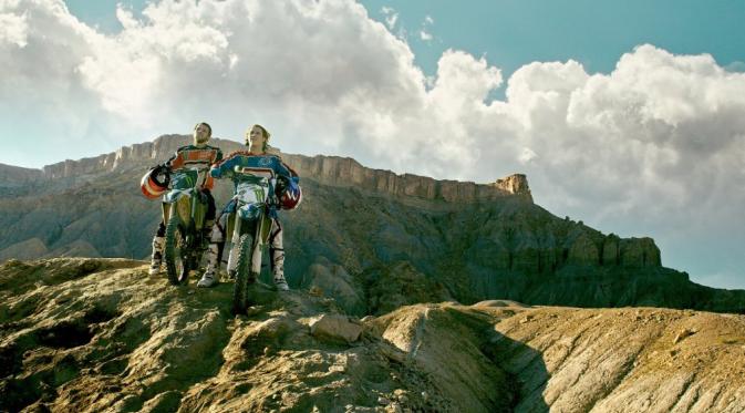 Adegan motorcross di film Point Break. Foto: via movieweb.com