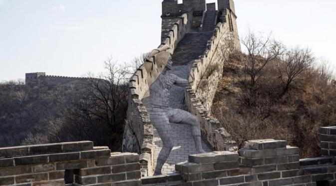 Tembok Besar China, Tiongkok. | via: Trinna Merry