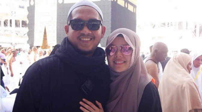 Usai menikah, Dewi Sandra merasakan banyak perubahan yang terjadi dalam kehidupan spiritualnya [foto: instagram/agoozerahman]