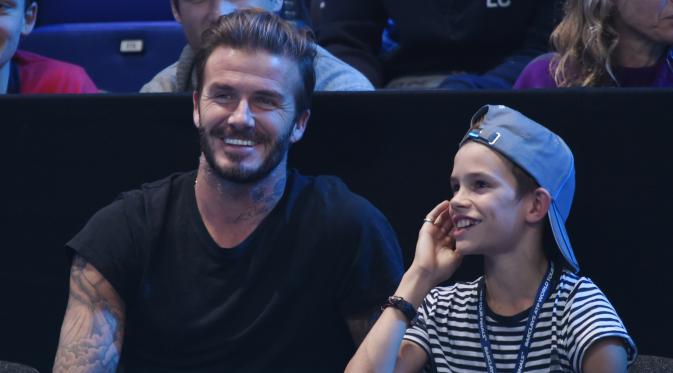 David Beckham takut dengan kodok. (Reuters/Albert Gea)
