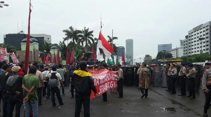 Demo MKD di Depan Gedung DPR Bikin Macet (Nafisul Qodar/Liputan6.com)