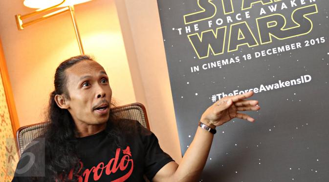 Aktor film Star Wars The Force Awakens Yayan Ruhian saat wawancara dengan wartawan di Jakarta, Rabu (16/12/2015). (Liputan6.com/Immanuel Antonius)