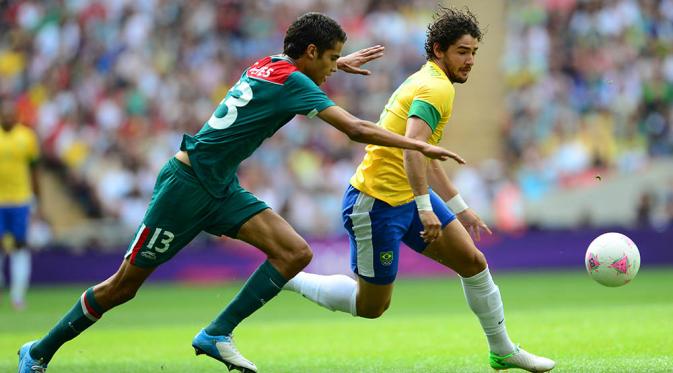 Alexandre Pato saat memperkuat timnas Brasil