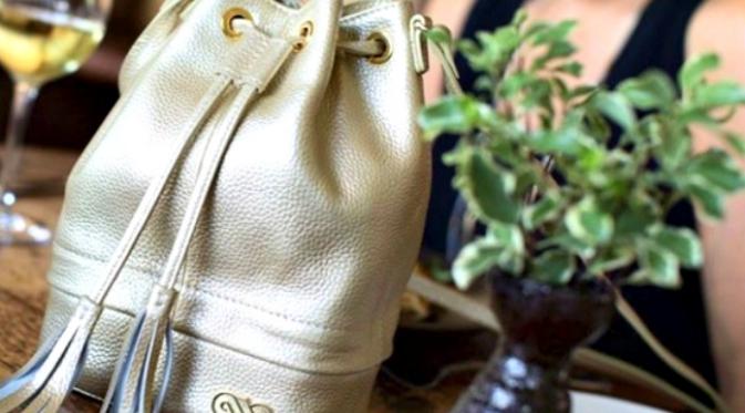 Tas ini dirancang untuk dapat menyerap bau yang menyengat, bahkan bau daun ganja. (Sumber Instagram annabis_style)