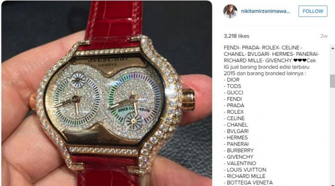 Nikita Mirzani memperlihatkan jam mewah yang pengen banget dia miliki. (Instagram @nikitamirzanimawardi)