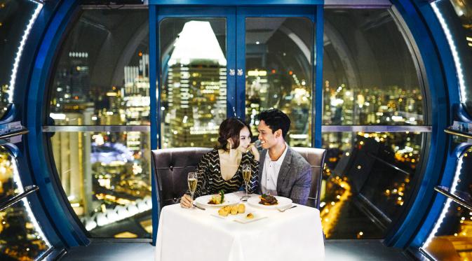 Tempat Makan Romantis di Singapore. Sumber : thehoneycombers.com