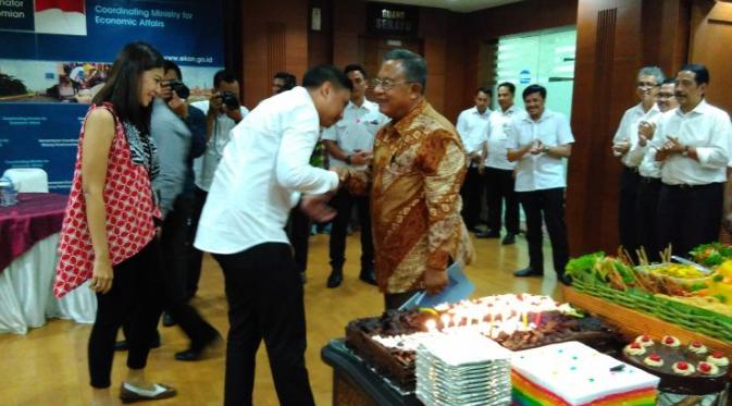 Menteri Koordinator Bidang Perekonomian, Darmin Nasution genap berusia 67 tahun pada Senin, 21 Desember 2015. (Foto: Fiki A/Liputan6.com)