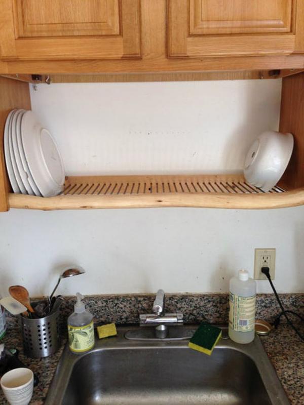 Tempat penyimpanan di dapur dapat diringkas. Sumber: Goodhousekeeping