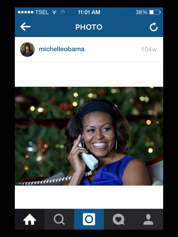 3 Pose Yang Sama Dalam 3 Kali Natal Ala Michelle Obama. Sumber : Instagram.