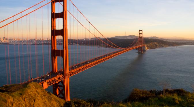 Jembatan Golden Gate di San Fransisco, Amerika Serikat | via: ultracurioso.com.br