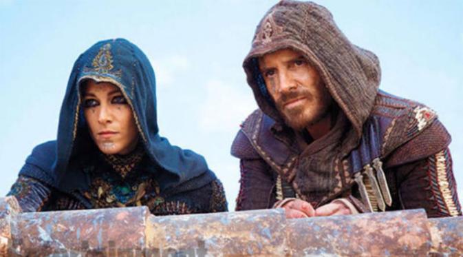 Michael Fassbender di film Assassin's Creed. foto: EW