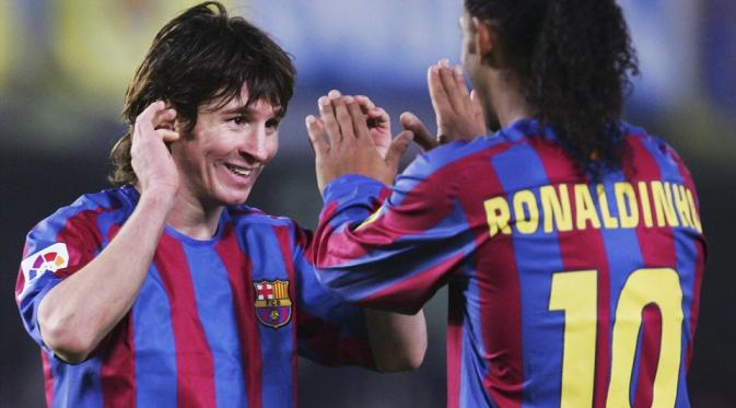 Lionel Messi dan Ronaldinho (fifa.com)