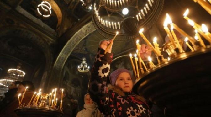 Perayaan Natal Kristen Ortodoks di Ukraina (sumber. BBC.com)