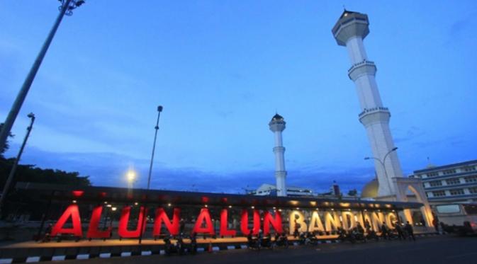 Alun-alun Bandung | Via: istimewa