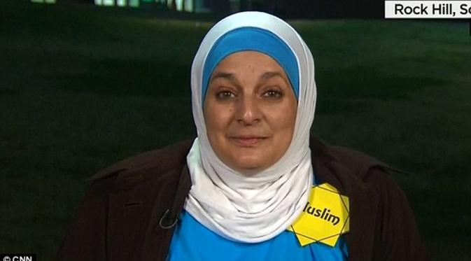 Rose Hamid, perempuan muslim yang diusir dari acara kampanye Donald Trump. | via: CNN