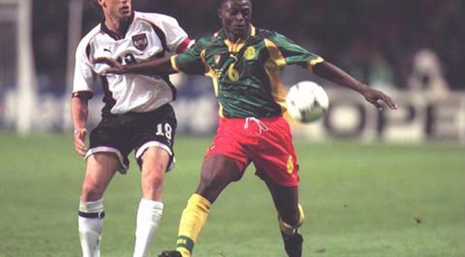 Pierre Njanka,bek Kamerun veteran Piala Dunia 1994 dan 1998 yang sukses mengantar Arema juara Indonesia Super League 2009-2010. (Worlcupplanet)