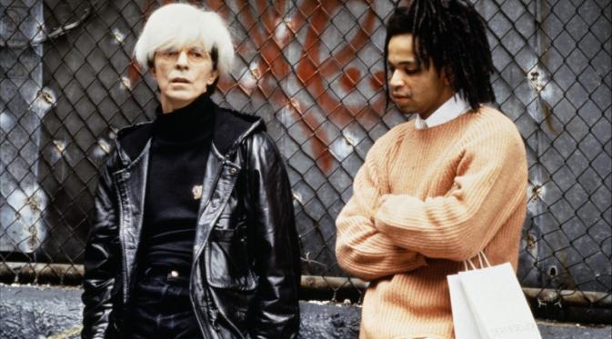 David Bowie dan Jeffrey Wright dalam film Basquiat. 