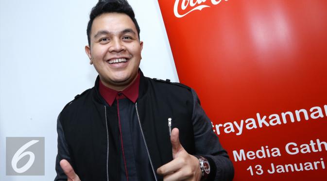 Tulus menjadi salah satu penyanyi Tanah Air yang akan mengisi Java Jazz 2017. (Herman Zakharia/Liputan6.com)
