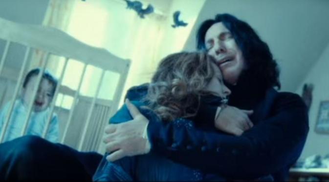 Snape tak pernah bisa move on dari Lily Potter, ibu Harry Potter. Foto: Youtube