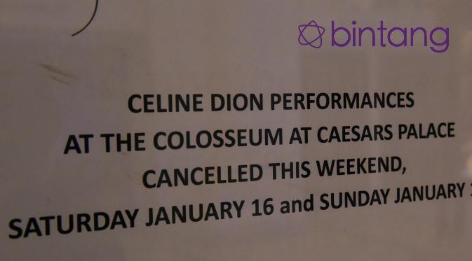 Pengumuman di depan Caesars Palace tentang pembatalan show Celine Dion. (AFP/Bintang.com)