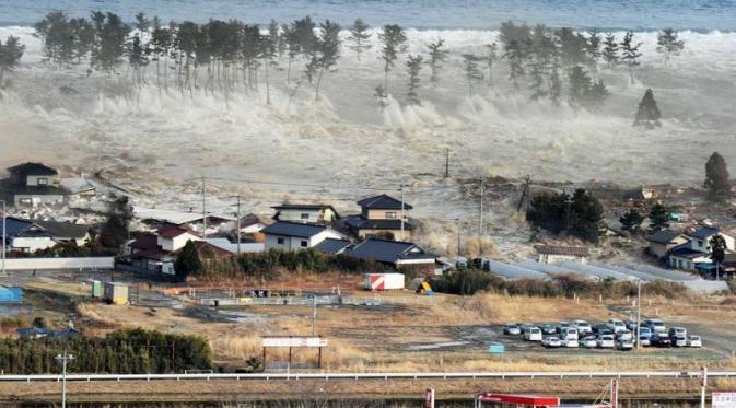 Akibat keganasan tsunami Aceh 11 tahun yang lalu, tercatat ada sekitar 250.000 orang yang menjadi korban. 