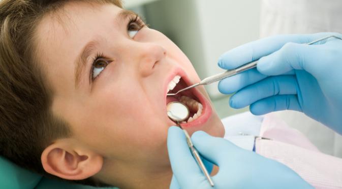 Pergi ke dokter gigi tentu merupakan sesuatu yang ditakuti anak-anak. (foto: smilesbydocford.com)