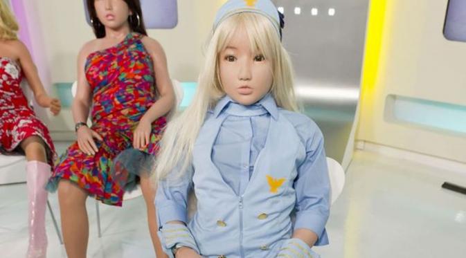 Boneka seks anak-anak produksi perusahaan kepemilikan Shin Takagi. | via: Rex