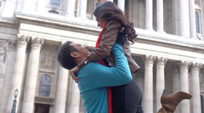 Dimas Anggara dan Michelle Ziudith di film London Love Story. Foto: Instagram