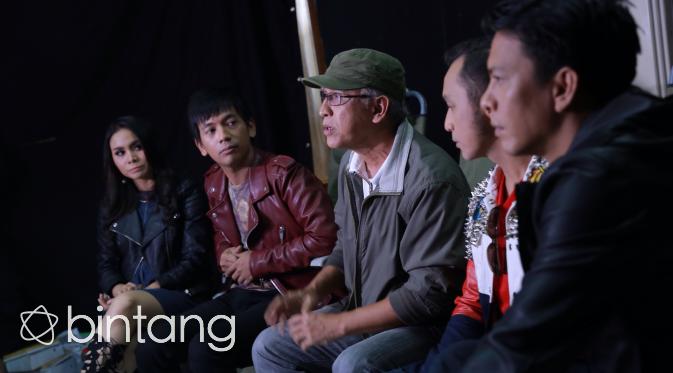 Syuting video klip 'Kemesraan' Iwan Fals Bersama NOAH, Nidji, Geisha, d'Masiv (Galih W. Satria/Bintang.com) 