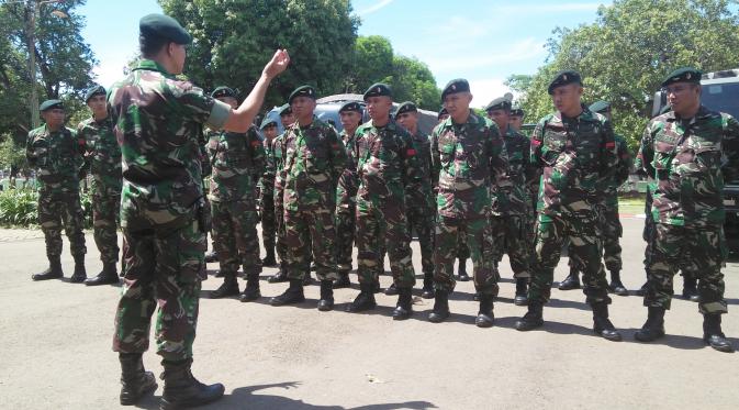 Upacara pelepasan pasukan Penanggulangan Teroris (Gultor) di Markas Komando Yonif Raider 700 Kodam VII/Wirabuana di Makassar, Sulsel. (Liputan6.com/Eka Hakim)