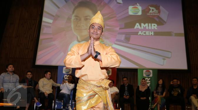 Peserta Dangdut Academy 3 Amir asal dari aceh memperkenalkan diri pada saat jumpa pers di SCTV tower, Jakarta, Kamis (20/01). (Liputan6.com/Herman Zakharia)