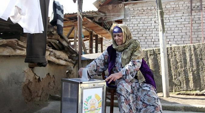 Tajikistan merupakan negara yang dihuni oleh mayoritas muslim. | via: Igor Kovalenko/EPA