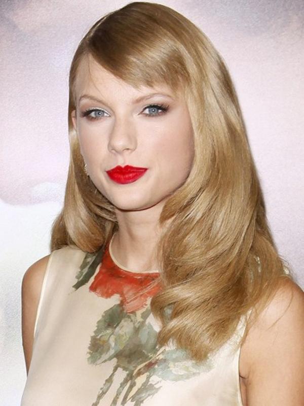 Dapatkan Warna Sempurna untuk Rambut Blonde Anda di sini. Sumber : glamourmagazine.co.uk.