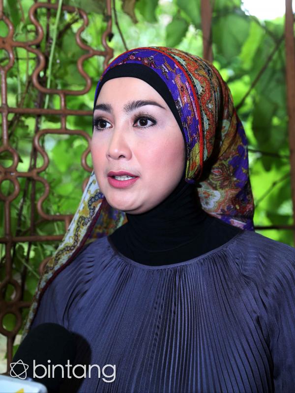 Desy Ratnasari. (Nurwahyunan/Bintang.com)