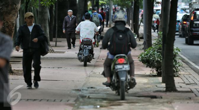 Salah satu kondisi pedestrian di Jakarta (Liputan6.com/Faizal Fanani)