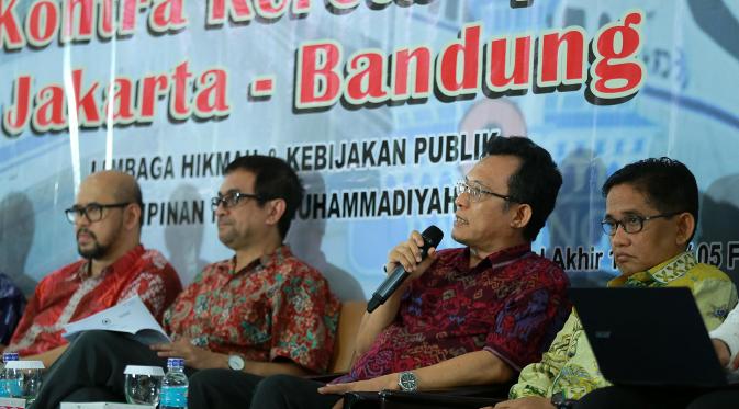 Diskusi Pro-Kontra Kereta Cepat Jakarta-Bandung (Galih W. Satria/bintang.com)