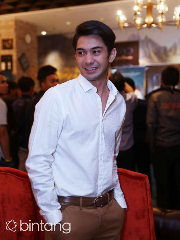 Reza Rahadian (Nurwahyunan/Bintang.com)