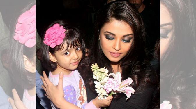 Aishwarya Rai Marah Pada Media Usai Membuat Putrinya Cedera [foto: Bollywoodlife]