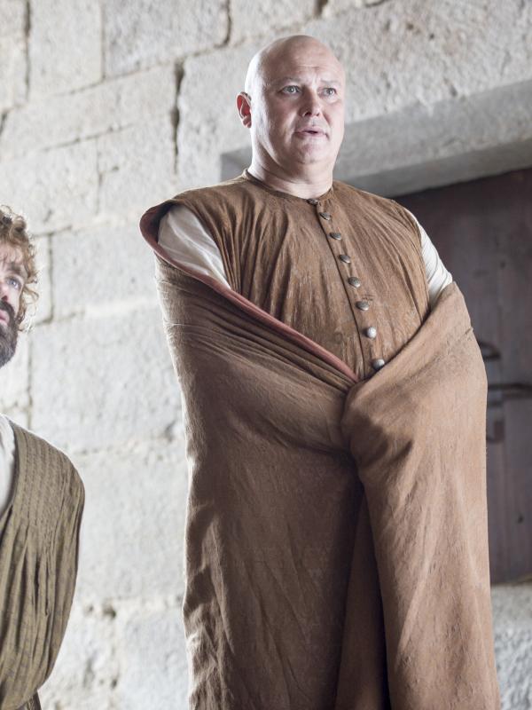 Peter Dinklage sebagai Tyrion Lannister dan Conleth Hill sebagai Varys dalam Game of Thrones (Macall B.Polay/HBO)