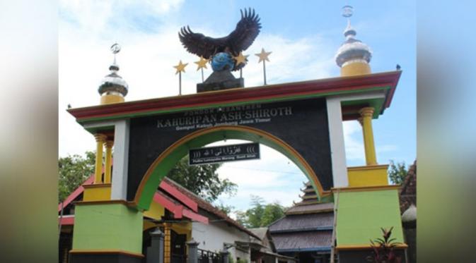 Pondok Pesantren Kahuripan Ash-Shiroth yang dibangun oleh 'Yesus' dari Jombang, Jawa Timur, Raden Aryo alias Jari | Via: jombangtimes.com