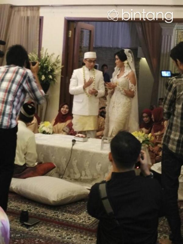 Suasana pernikahan Zivanna Letisha Siregar berlangsung khikmad. (Ruswanto/Bintang.com)